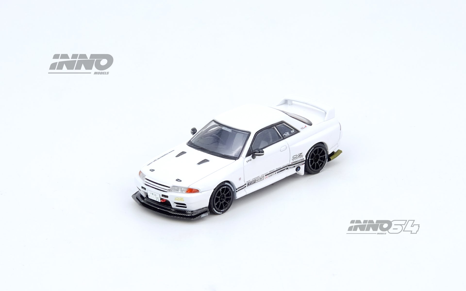 Preorder] Inno64 1:64 Nissan TOP SECRET VR32 GT-R White IN64