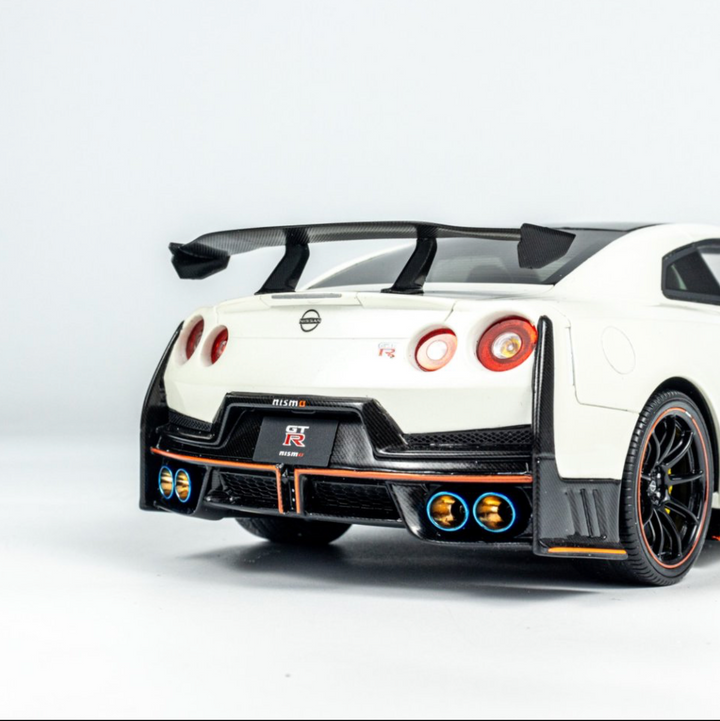 [Preorder] Kyosho 1:18 Nissan GT-R NISMO 2024 Special Edition (WHITE)