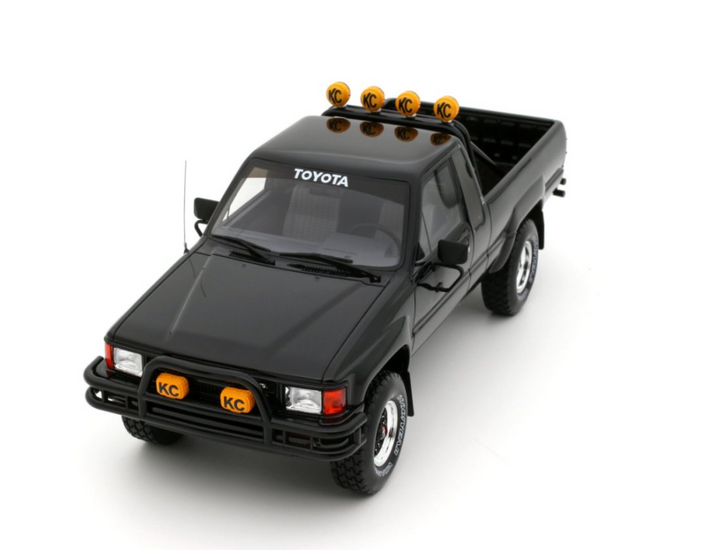[Preorder] OttO 1:18 TOYOTA HILUX SR5 GLOSSY BLACK 202 1985 OT481