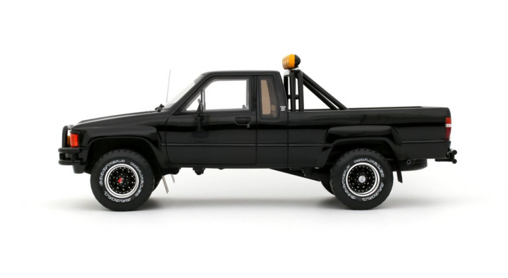 [Preorder] OttO 1:18 TOYOTA HILUX SR5 GLOSSY BLACK 202 1985 OT481