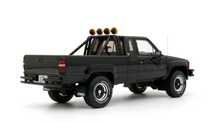 [Preorder] OttO 1:18 TOYOTA HILUX SR5 GLOSSY BLACK 202 1985 OT481