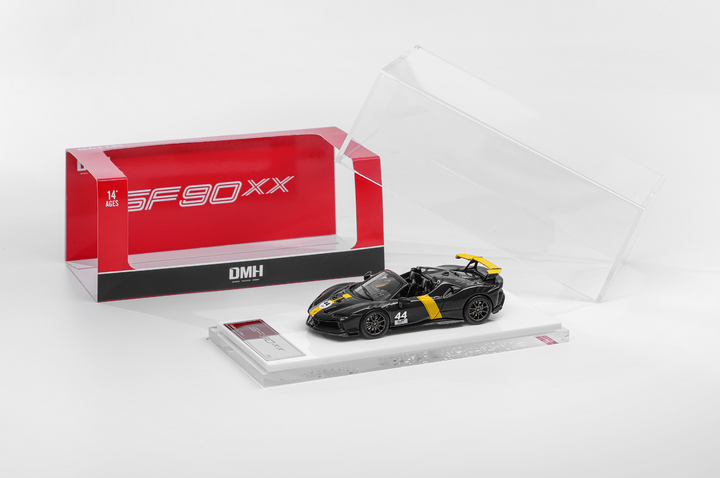 [Preorder] DMH 1:64 Ferrari Supercar SF90 XX Spider Roadster Le Mans3 Racing Edition (3 Colours)