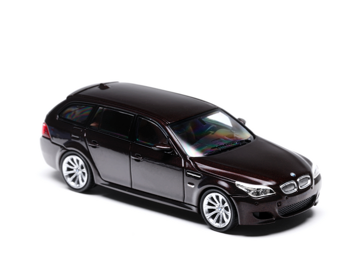 [Preorder] King Model 1:64 BMW M5 Sedan and Wagon (4 Versions)