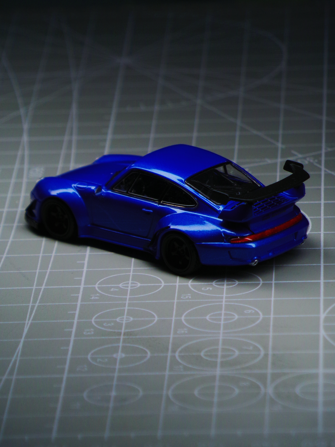 [Preorder] Decode 1:64 Porsche RWB Wide-Body Modified (2 Versions)