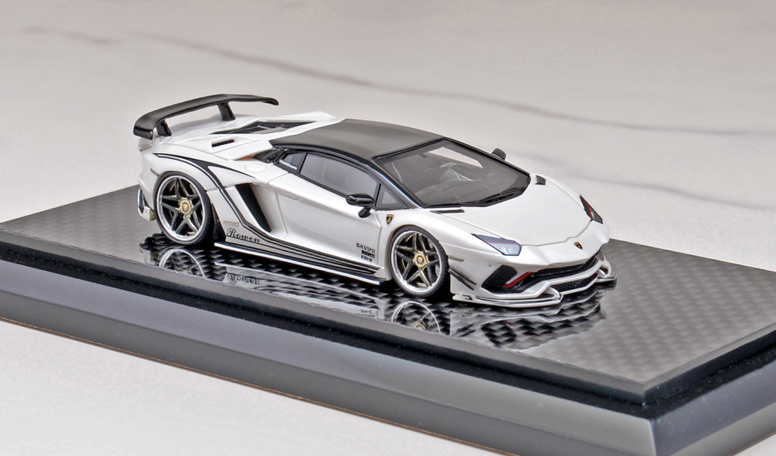 Modellino YM Model Lamborghini Aventador S Rowen 1:64 Resina Bianca - Raro
