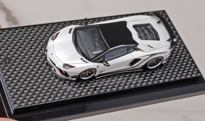 [Preorder] YM Model 1:64 Rowen Lamborghini Aventador S Black Top Livery