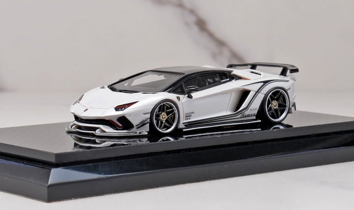 [Preorder] YM Model 1:64 Rowen Lamborghini Aventador S Black Top Livery
