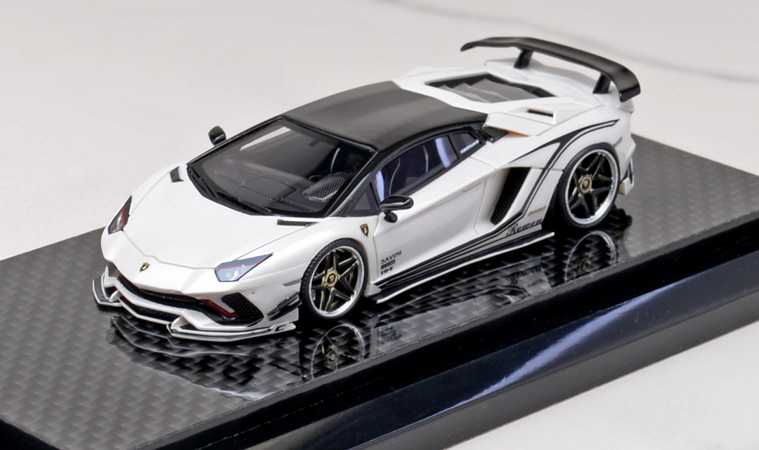 [Preorder] YM Model 1:64 Rowen Lamborghini Aventador S Black Top Livery