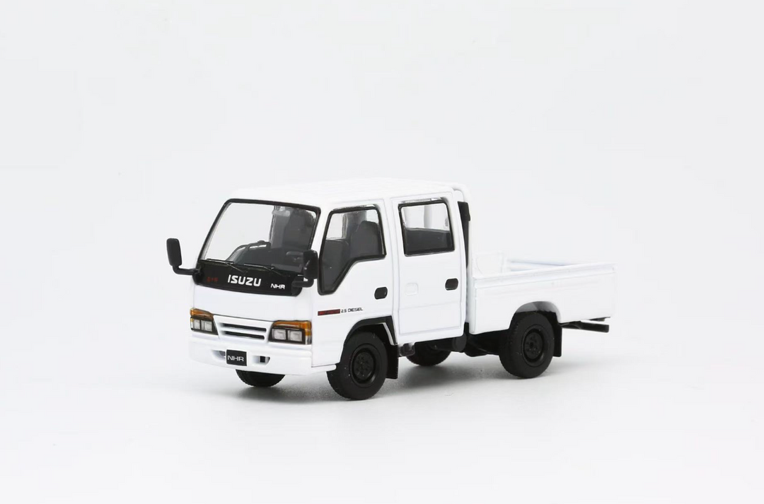 ISUZU LIGHT-DUTY TRUCK ミニカー　ISUZU TRAGA 1:32 Scale White / Yellow / Blue Isuzu Light Truck Toy