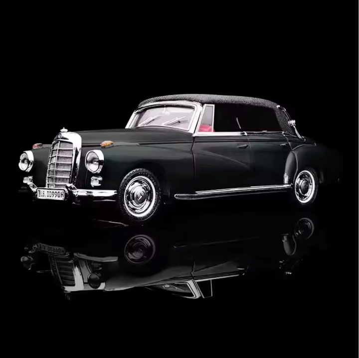 Seeker 1:64 Mercedes Benz 300D Convertible Soft Top (4 Colours)