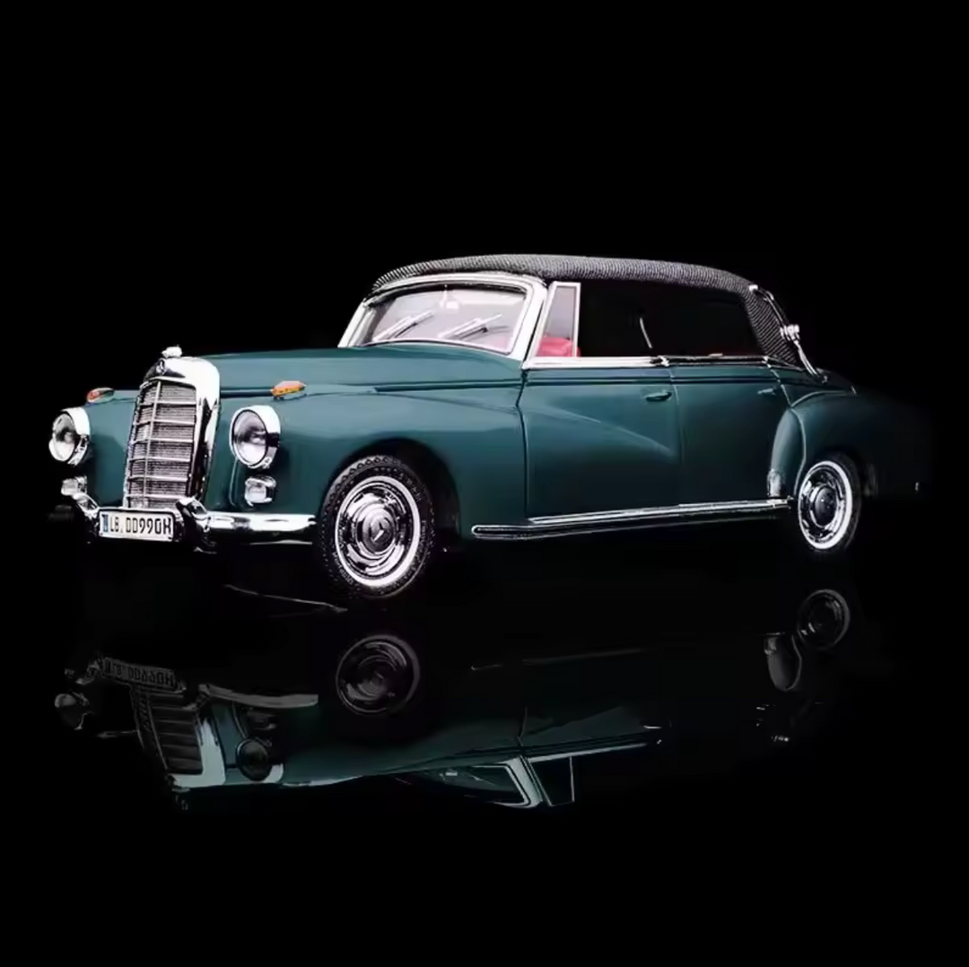 Seeker 1:64 Mercedes Benz 300D Convertible Soft Top (4 Colours)