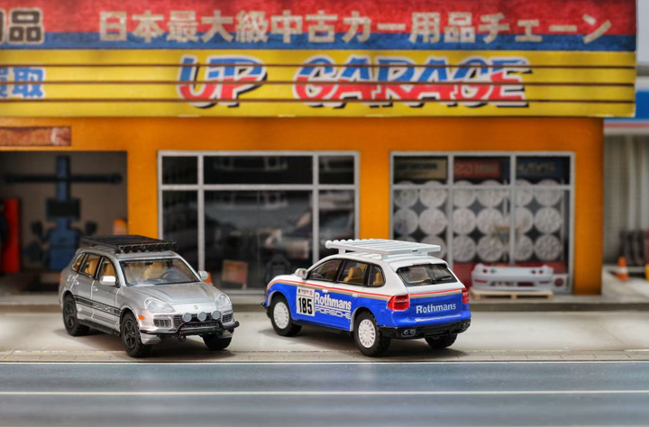 [Preorder] Street Weapon 1:64 Cayenne Turbo S 957 (2 Colours)