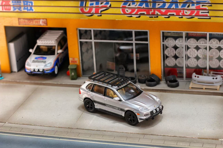 [Preorder] Street Weapon 1:64 Cayenne Turbo S 957 (2 Colours)