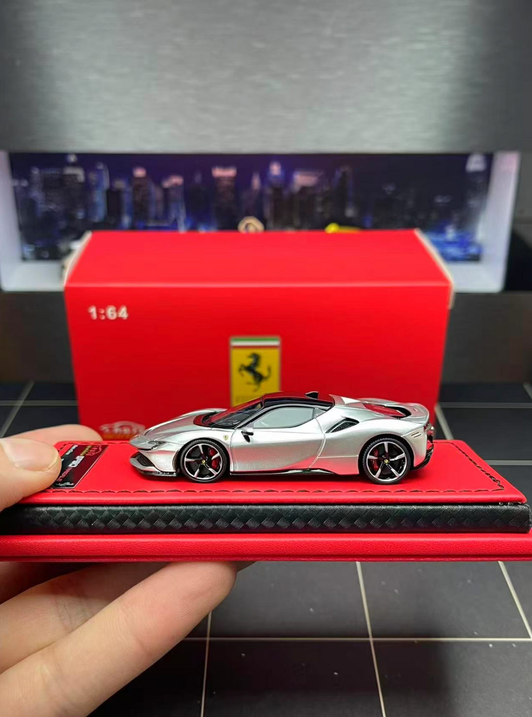 [Preorder] Art Model 1:64 Ferrari SF90 Metallic Silver