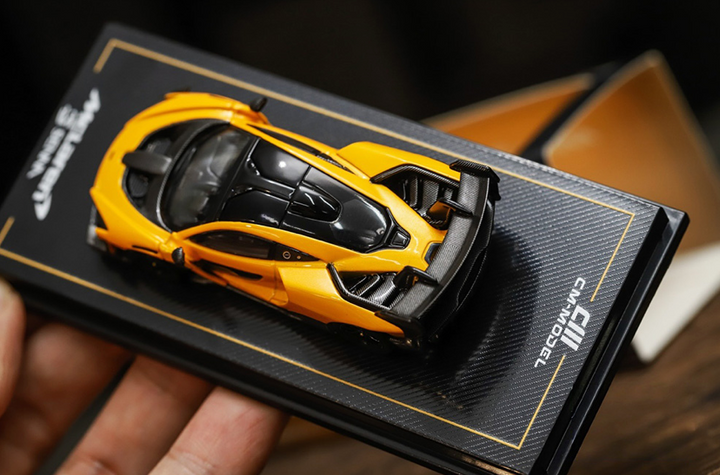 CM Model 1:64 MCLAREN SENNA GTR YELLOW TAIWAN VERSION CM64-SennaGTR-TW
