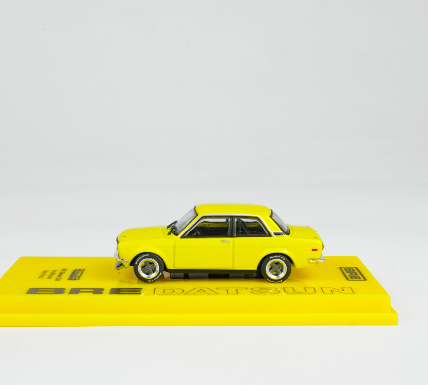 Tarmac Works 1:64 Datsun 510 Brock Buster Peter Brock T64R-052-BB