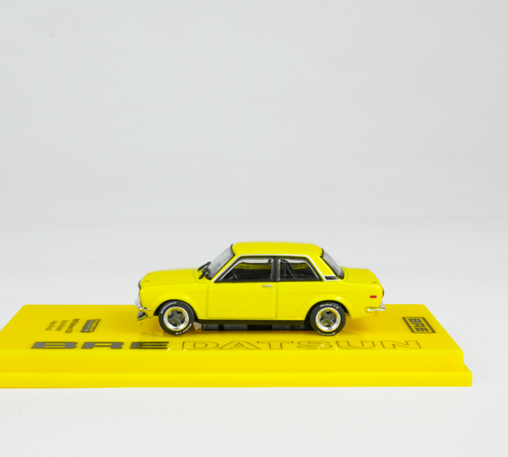 Tarmac Works 1:64 Datsun 510 Brock Buster Peter Brock T64R-052-BB