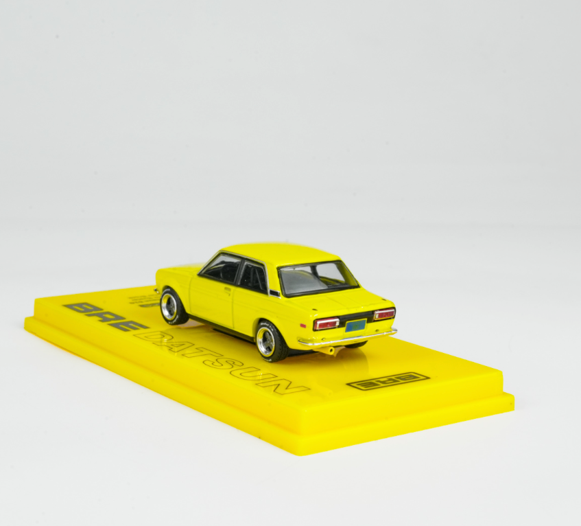 Tarmac Works 1:64 Datsun 510 Brock Buster Peter Brock T64R-052-BB