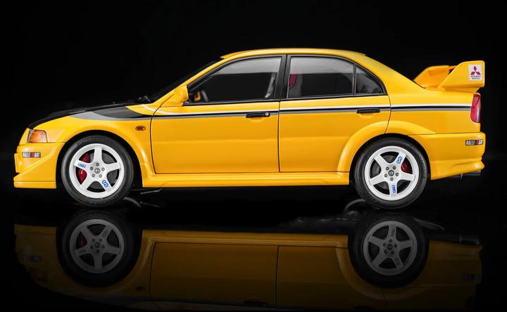 Motorhelix 1:18 Mitsubishi Lancer Evolution VI GSR T.M.E Yellow W/ CF Bonnet M84306