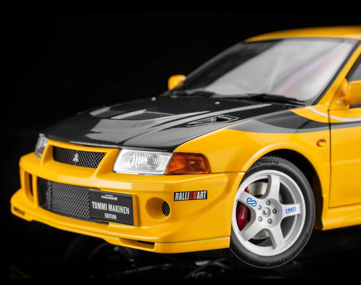 Motorhelix 1:18 Mitsubishi Lancer Evolution VI GSR T.M.E Yellow W/ CF Bonnet M84306