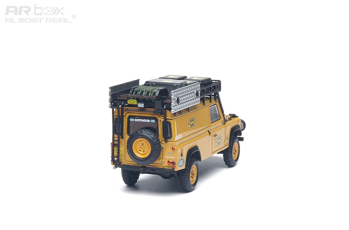 [Preorder] AR Box 1:64 Land Rover Defender 110 "Camel Trophy" Workshop Unit Tanzania Burundi 610321101