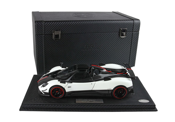 [Preorder] BBR 1:18 Pagani Zonda cinque Roadster Bianco Benny - SPECIAL PACK 850611021DIE