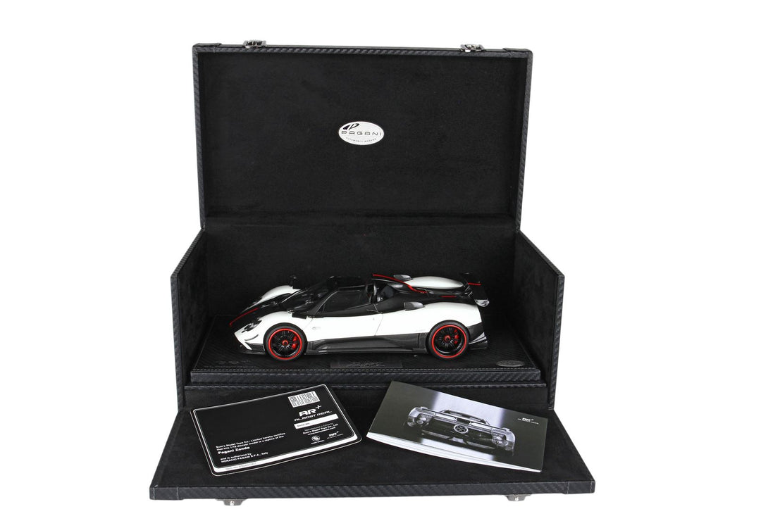 [Preorder] BBR 1:18 Pagani Zonda cinque Roadster Bianco Benny - SPECIAL PACK 850611021DIE