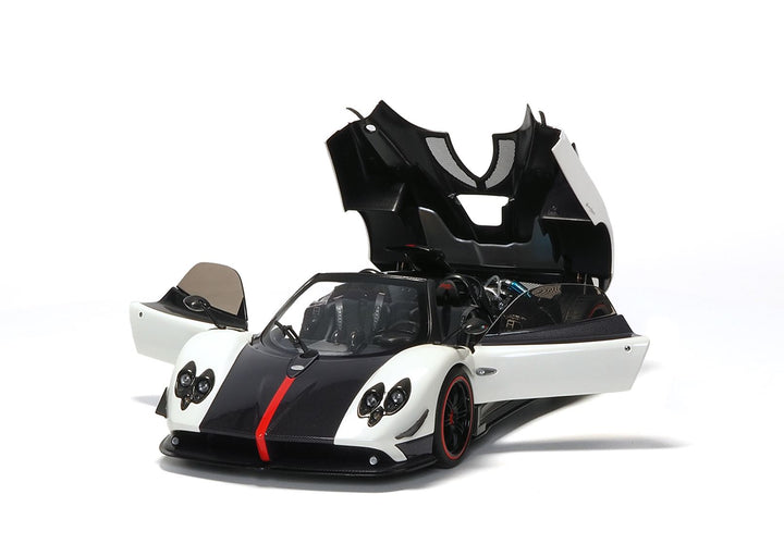 [Preorder] BBR 1:18 Pagani Zonda cinque Roadster Bianco Benny - SPECIAL PACK 850611021DIE