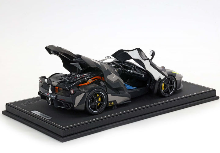 BBR 1:18 Ferrari LaFerrari 2012 open diecast - SPECIAL PACK Camouflage display case BBR182243DIE