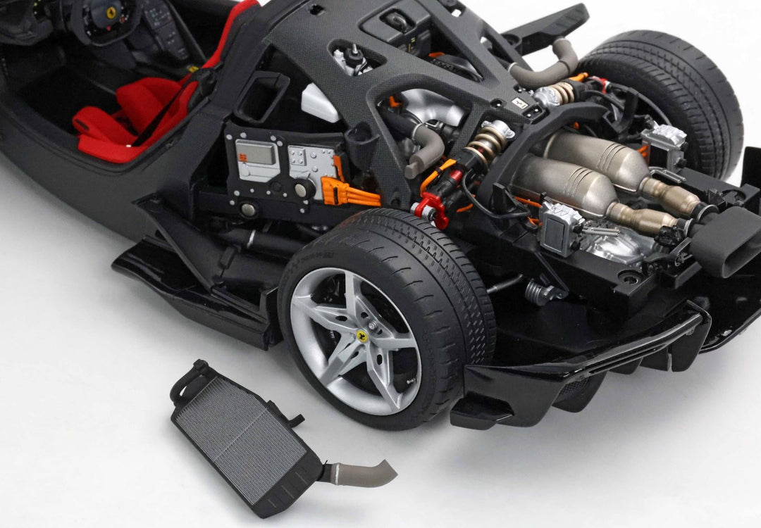 [Preorder] BBR 1:18 Ferrari F80 metal diecast full open Rosso Corsa HE180054ADIE - LUXURY PACK - BASE AND CASE INCLUDED