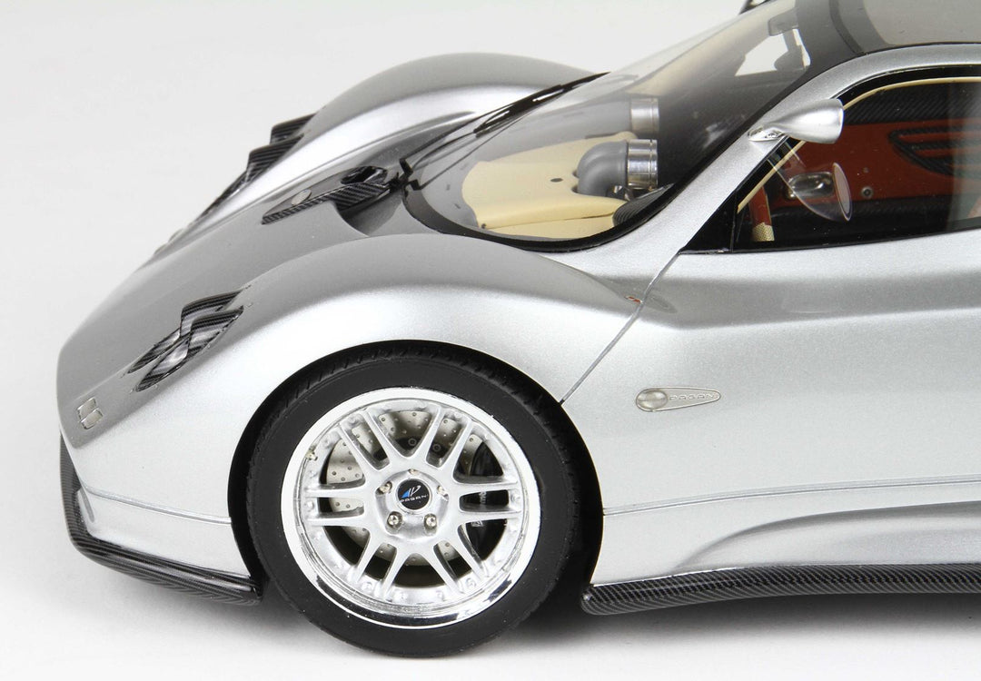 [Preorder] BBR Model 1:18 Pagani ZONDA C12 20th anniversary restoration - Silver