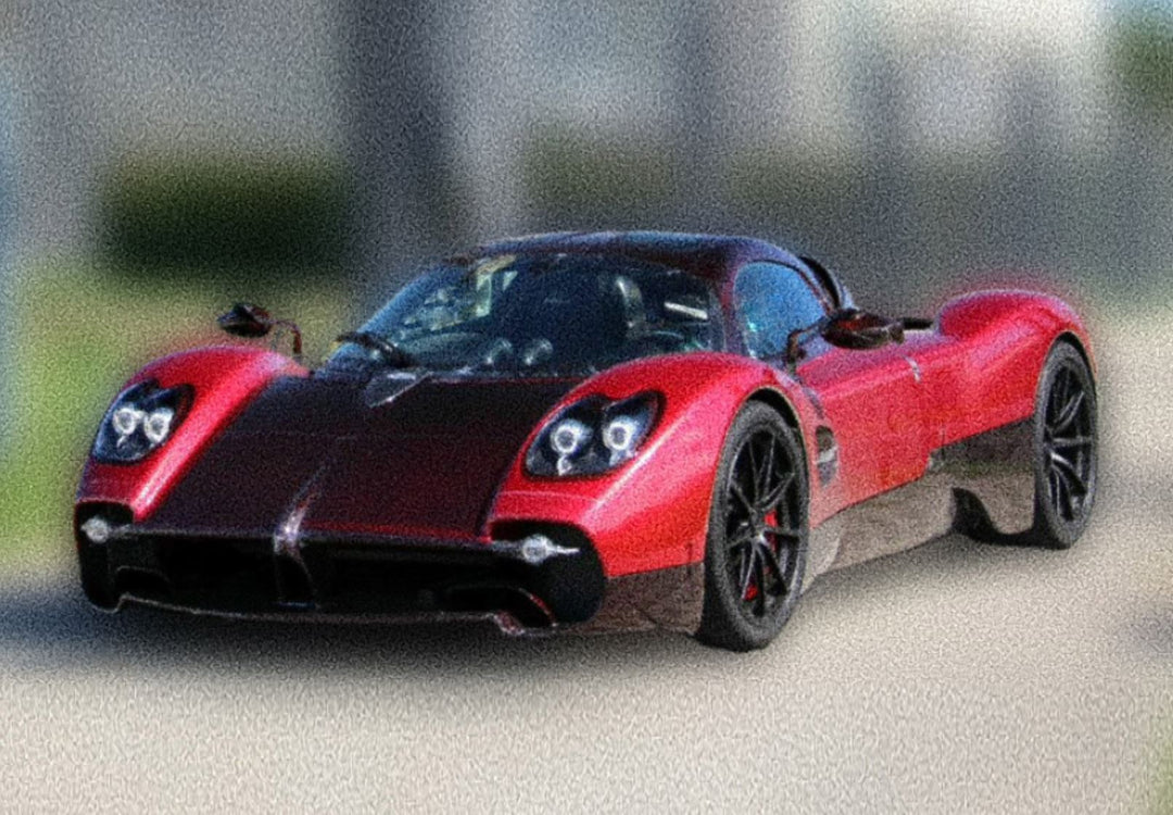BBR P18223C Pagani Utopia in Pearl White with dust cover LE 120 pcs 1 18 BBR P18223C Pagani Utopia in Pearl White with dust cover LE 120 pcs 1 18