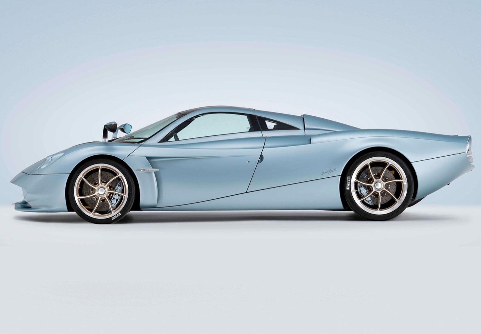 BBR Models 1:18 Pagani Huayra Japan Edition in Exposed
