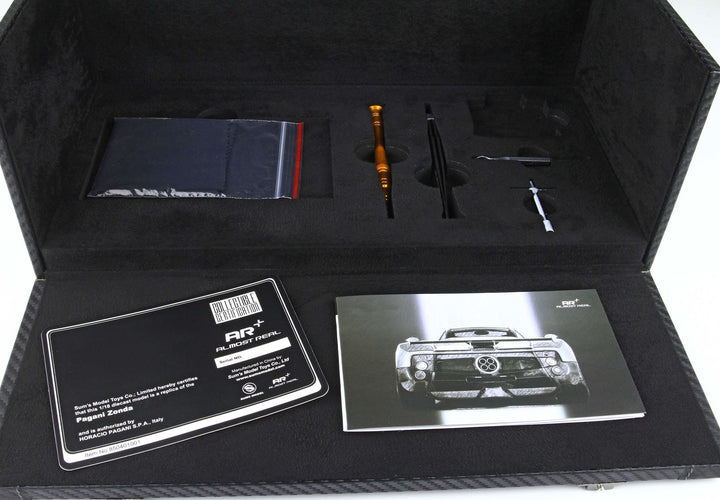 [Preorder] BBR 1:18 Pagani Zonda cinque Roadster Bianco Benny - SPECIAL PACK 850611021DIE