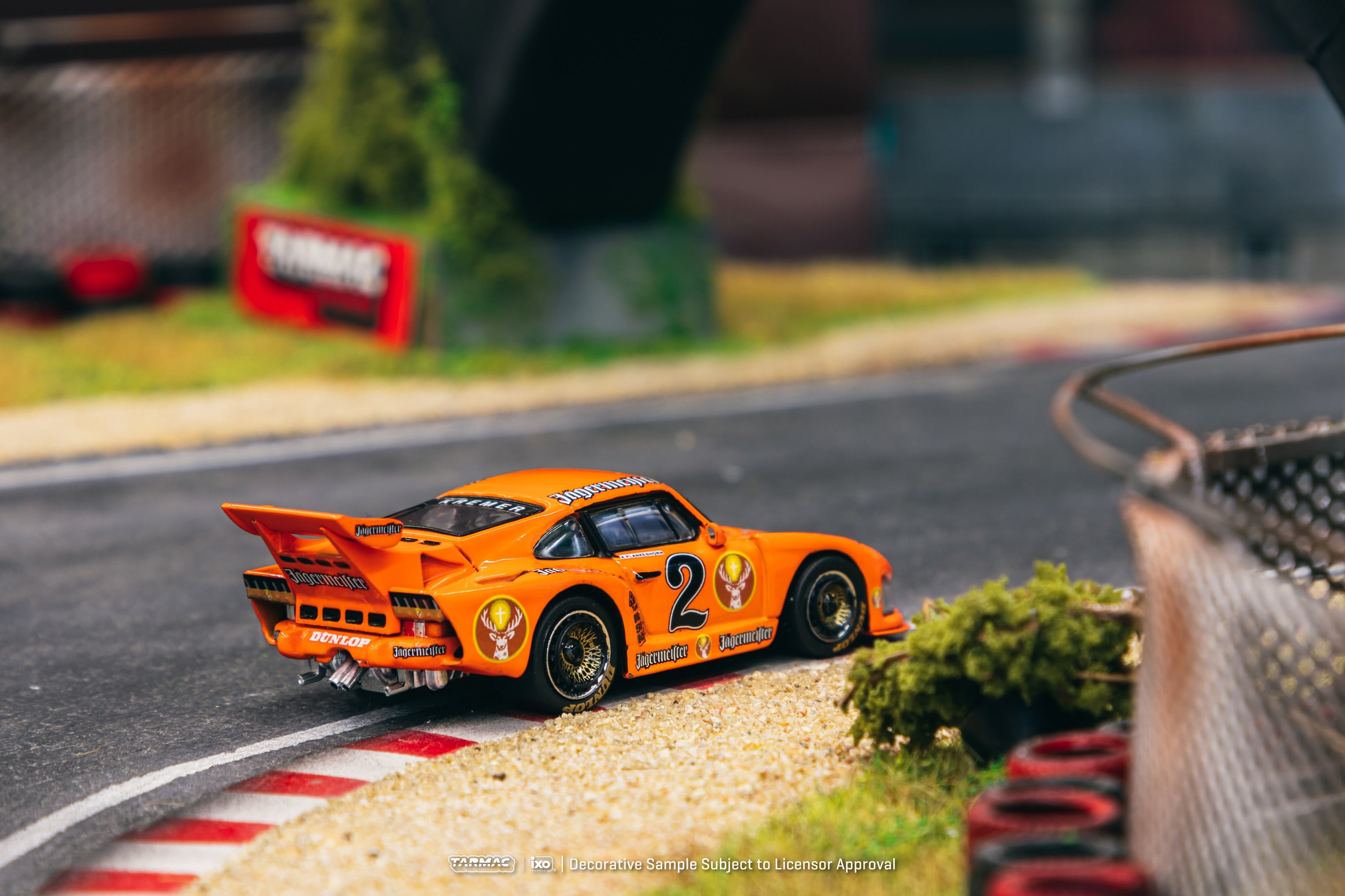 Tarmac Works 1:64 Porsche 935 K3 DRM 1980 A. Plankenhorn T64-079