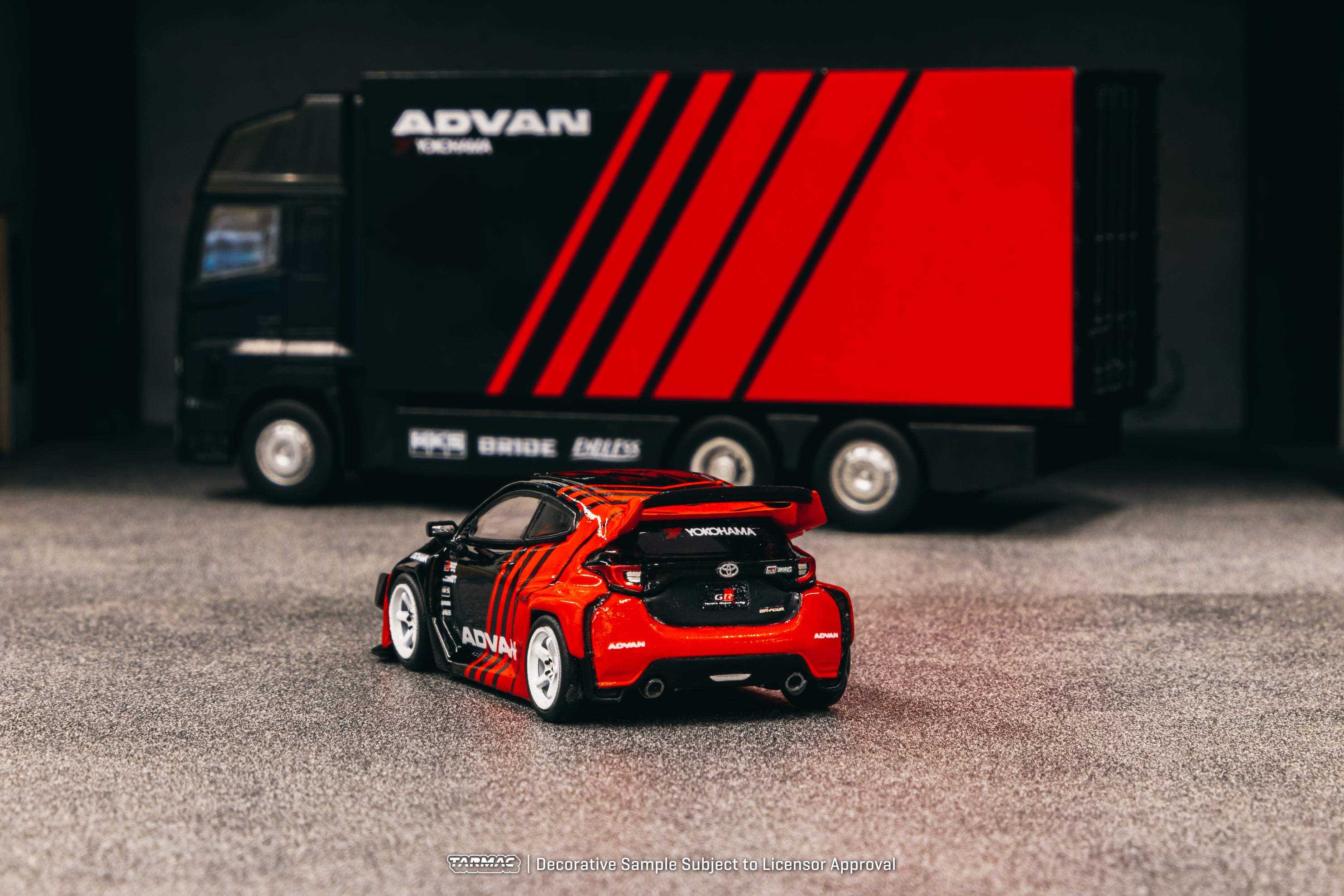 Tarmac Works 1:64 Pandem Yaris ADVAN T64-080-ADV – Horizon Diecast