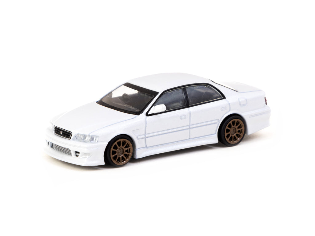 Tarmac Works 1:64 VERTEX Toyota Chaser JZX100 White Metallic