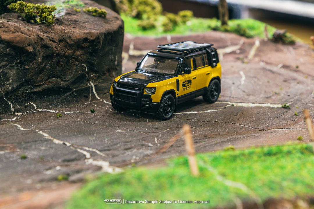 Tarmac Works 1:64 Land Rover Defender 110 Trophy Edition
