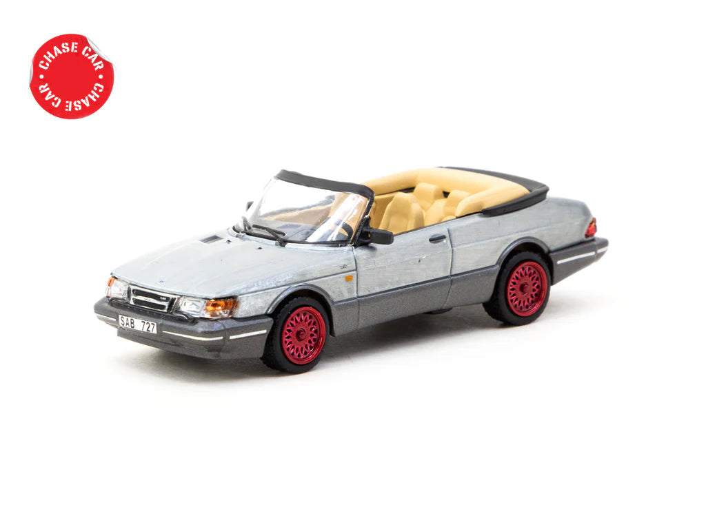 Tarmac Works 1:64 Saab 900 Turbo Convertible Red T64G-067-RE