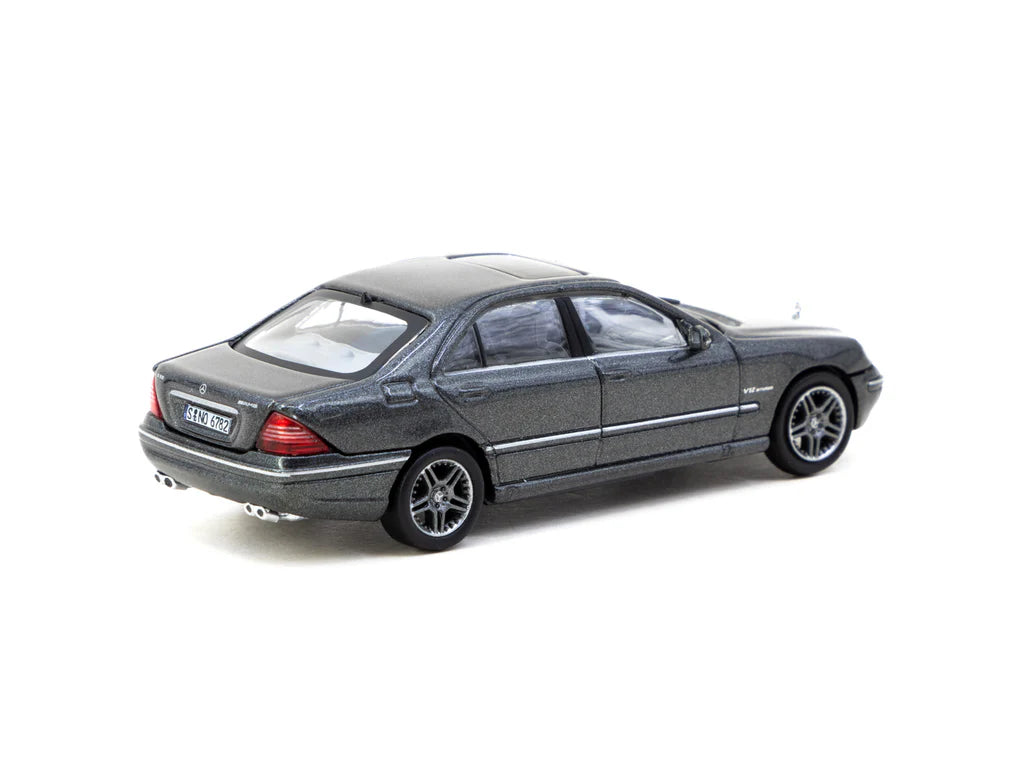 Tarmac Works 1:64 Mercedes-Benz S65 AMG – Grey – Global64