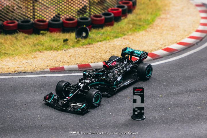 [Preorder] Tarmac Works 1:64 Mercedes-AMG F1 W11 EQ Performance British Grand Prix 2020