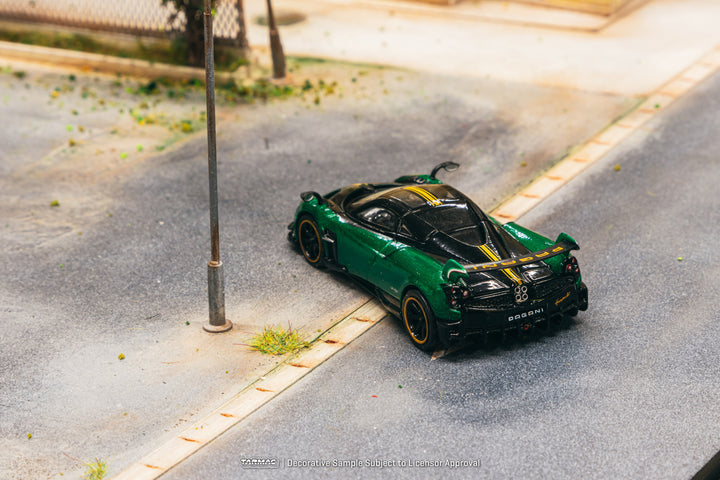 [Preorder] Tarmac Works 1:64 Pagani Huayra BC Trifoglio Verde