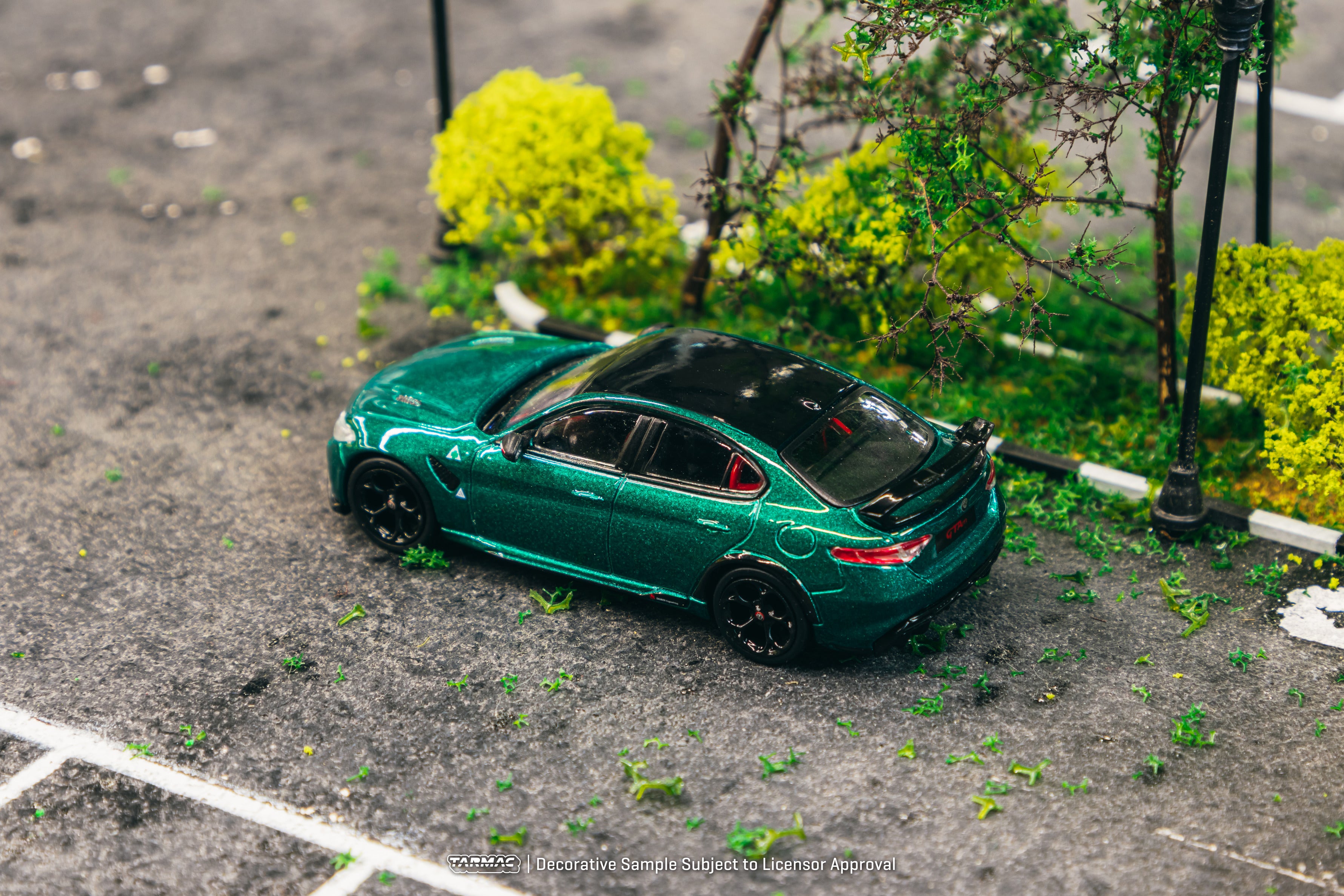 Tarmac Works 1:64 Alfa Romeo Giulia GTAm Green Metallic T64G-TL031