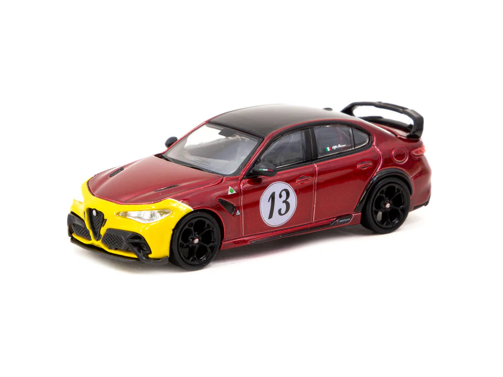 Tarmac Works 1:64 Alfa Romeo Giulia GTAm Red / Yellow T64G-TL031-MRY