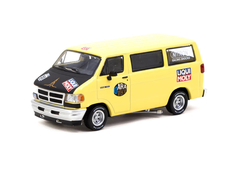 Tarmac Works 1:64 Dodge Van Yellow T64G-TL032-YL