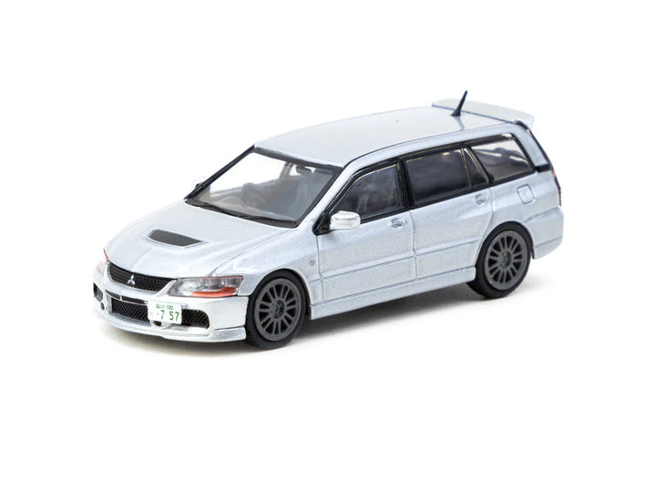 Tarmac Works 1:64 Mitsubishi Lancer Evolution Wagon Silver T64R-042-SL