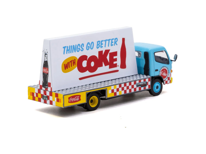 Tarmac Works 1:64 Mitsubishi Fuso Canter -Advertisement Truck COCA-COLA T64T-TL002-CC2