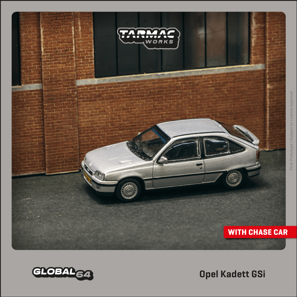 [Preorder] Tarmac Works 1:64 Opel Kadett GSi – Silver – Global64
