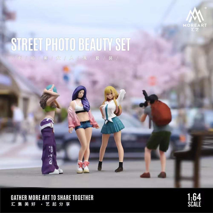 MoreArt 1:64 Street Photo Girl Figure Set MO223011