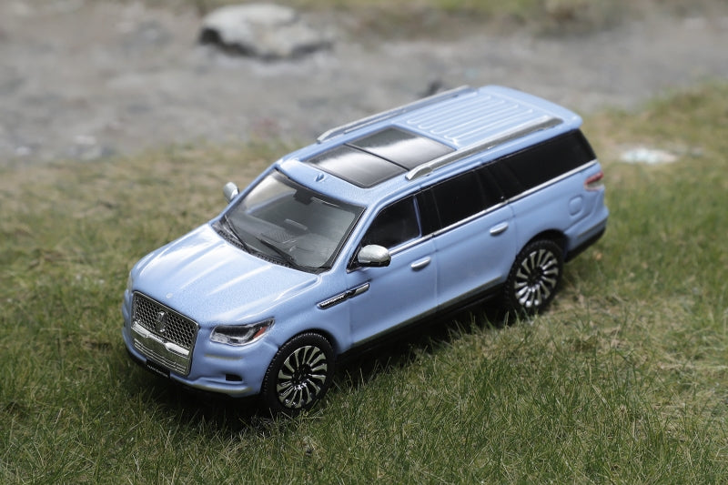[Preorder] Shadow Pro 1:64 Lincoln Navigator (3 Colours)